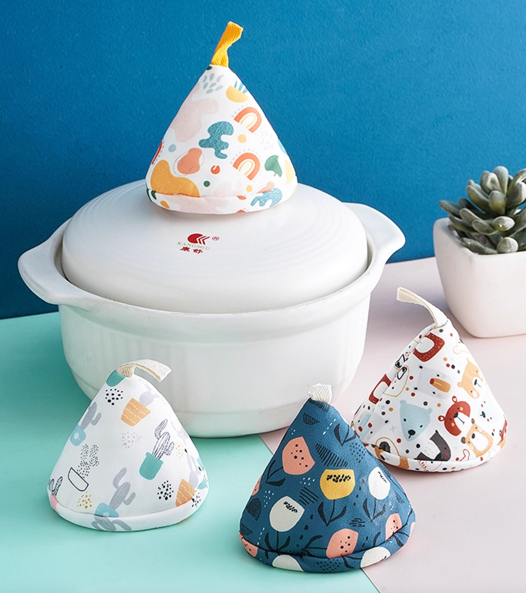 Japanese-Style Quilted Pot Lid Holder | Handmade Heat Proof Pot Cap | Heat-Resistant Cloth Handle Cover | Kitchen Gift