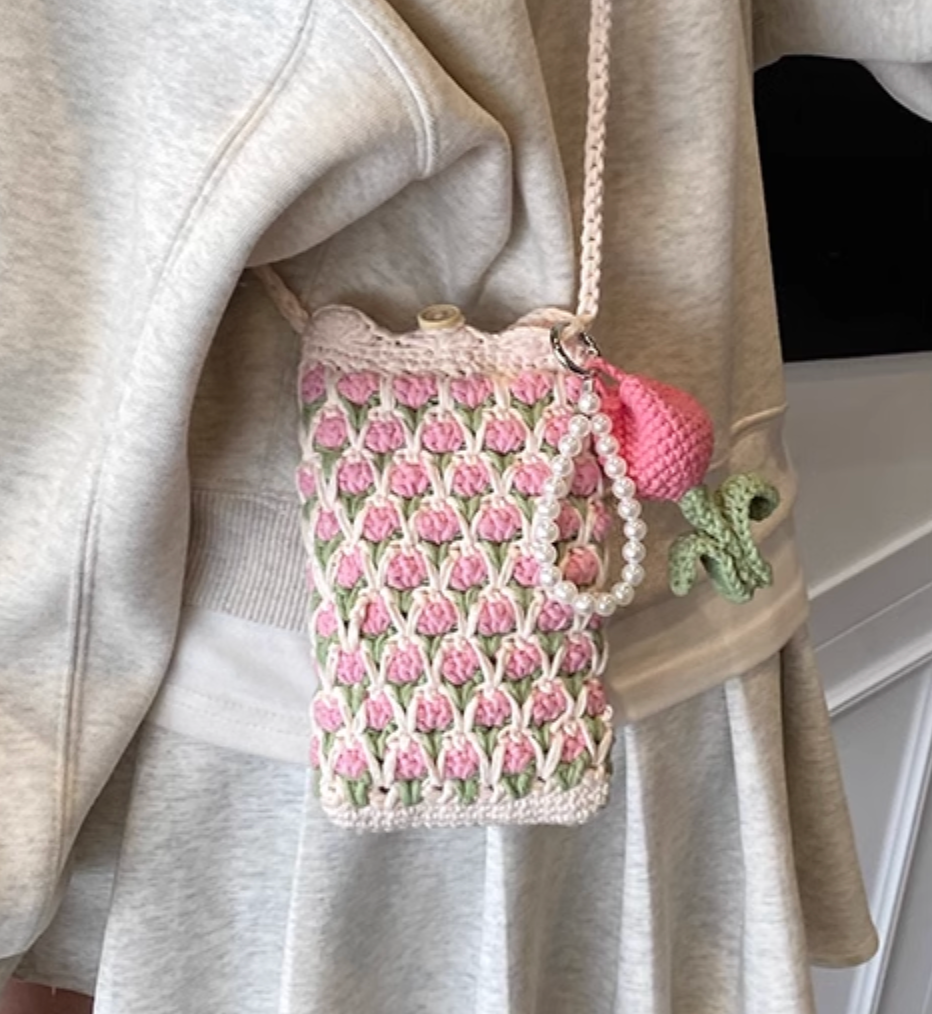 Crocheted Cell Phone Crossbody Bag