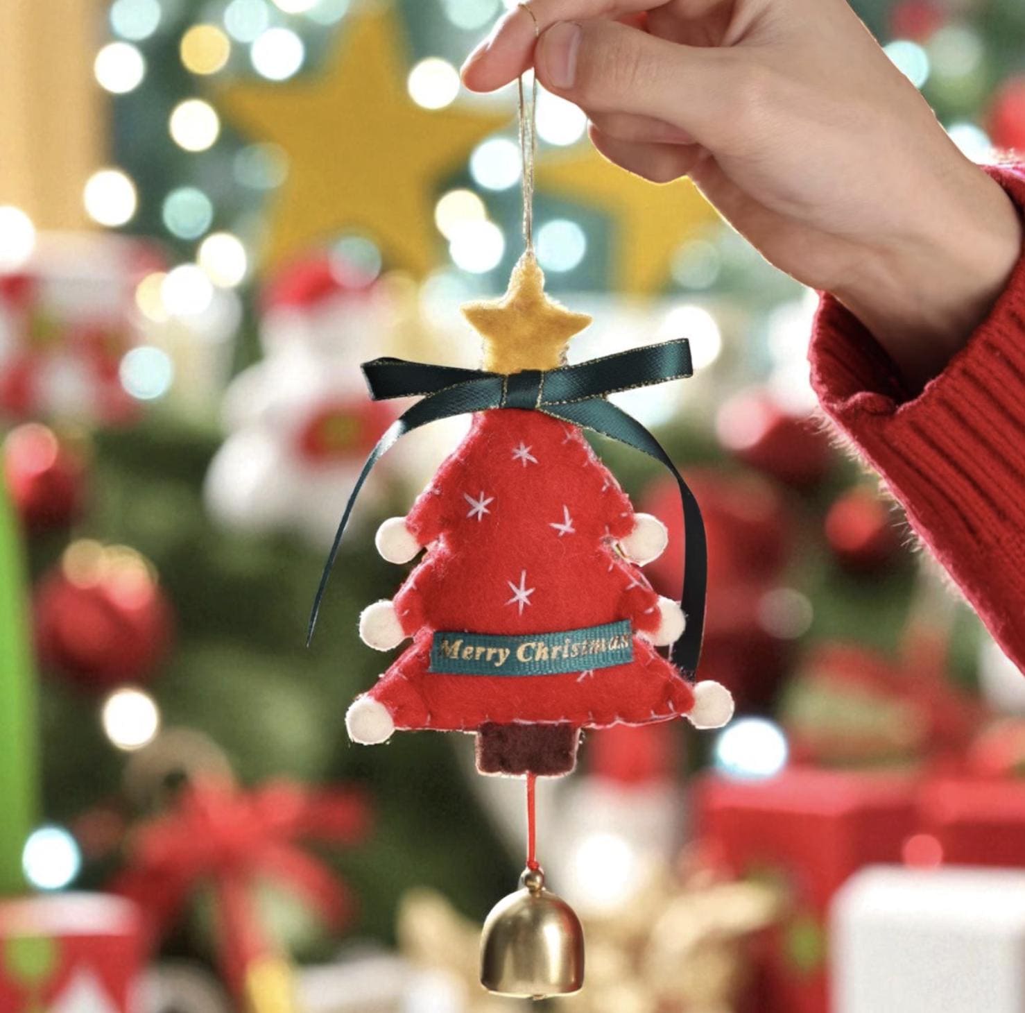 Red Christmas Hanging Ornament | Star Bell Decoration for Tree or Door | Festive Holiday Decor | Cute Gift for Couples | Car hanging charm