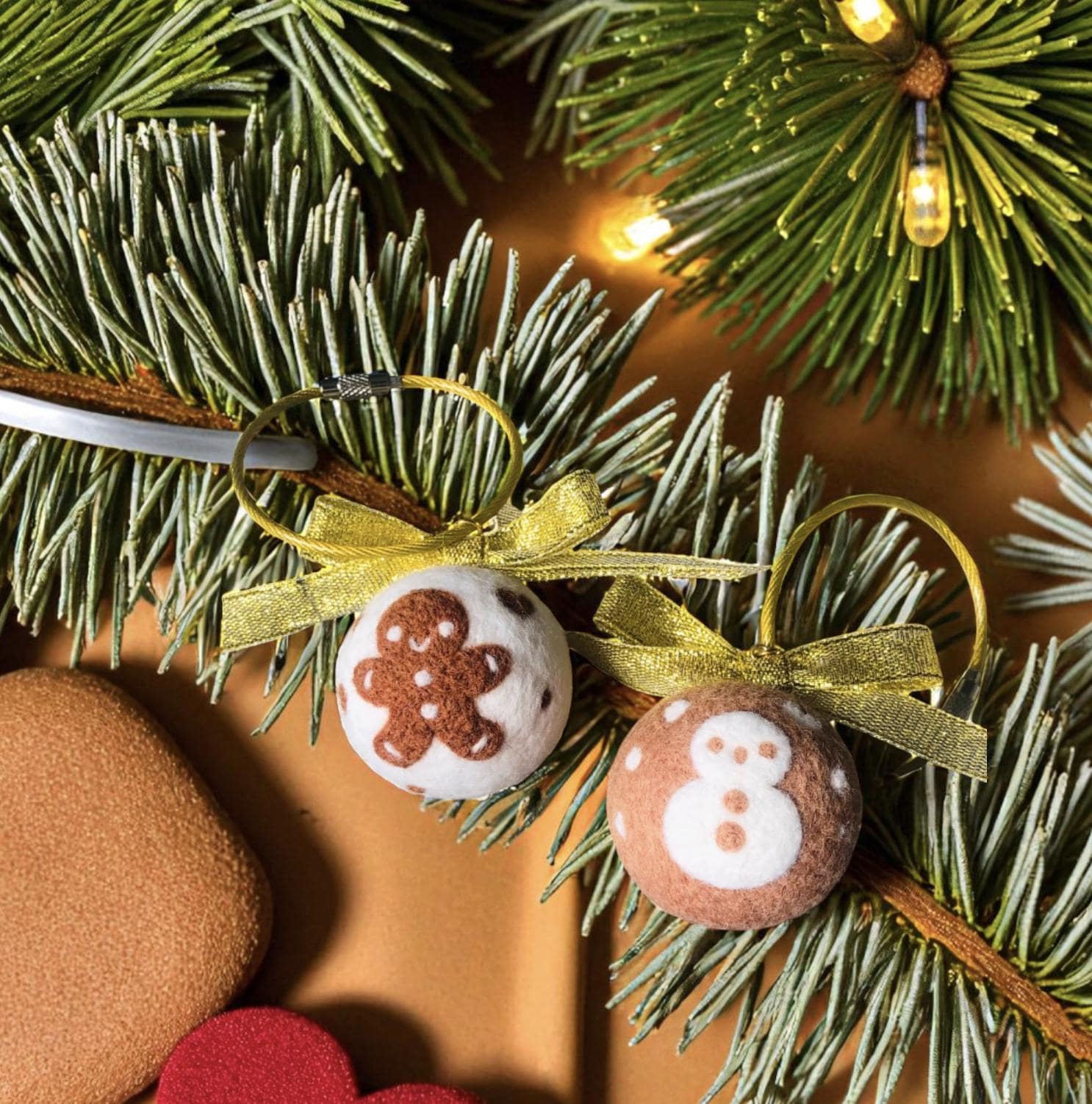 Handmade Wool Felt Gingerbread Man Ornament | Christmas Tree Decoration | Cute Holiday Gift | Snowman Ornament | Christmas Decor